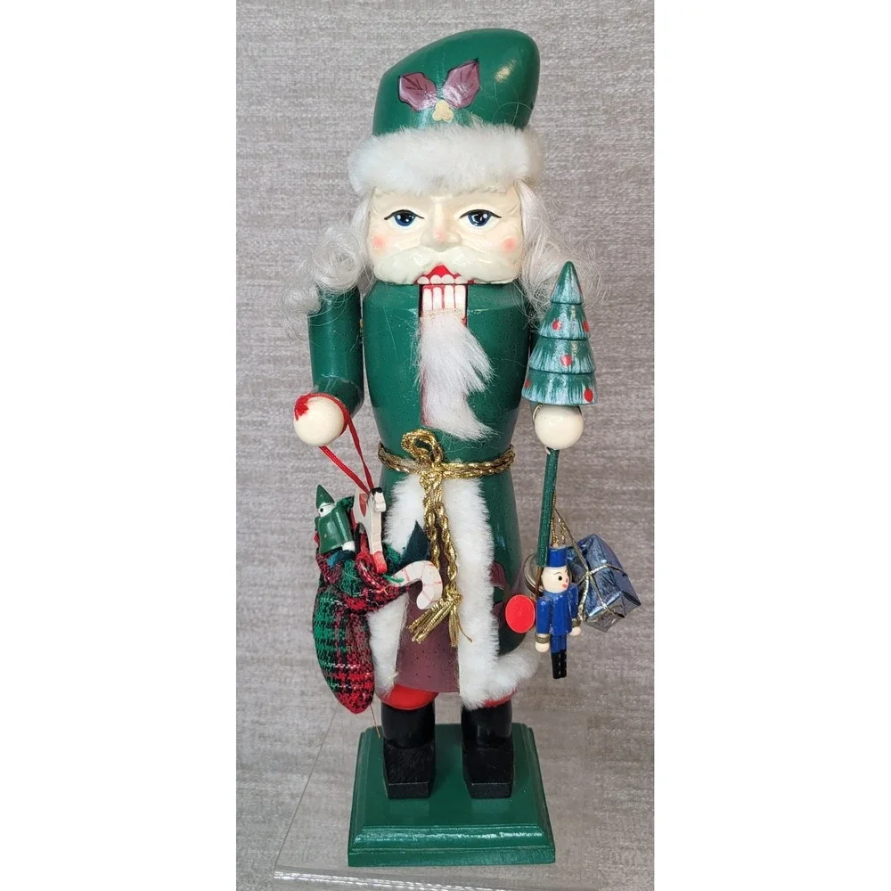 Vintage Michaels Nutcracker Wood Christmas Green 12